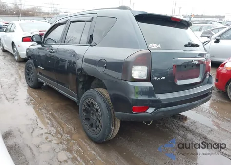 2014 Jeep Compass Latitude z USA, uszkodzony, nr VIN 1C4NJDEB0ED734531